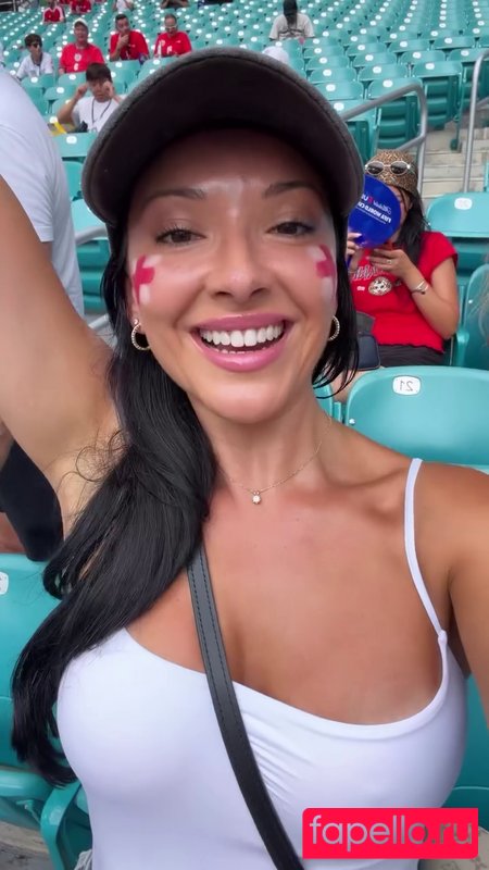 Layah Heilpern Nude Onlyfans Photo 22