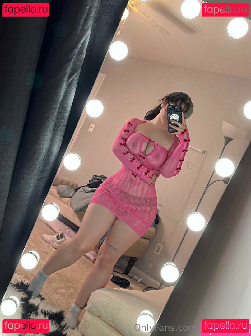 ihateremy / lamegff / lilbussygirl / luvluxlol / luvncoke / luvnutttt / luxcoke Onlyfans Photo Gallery 