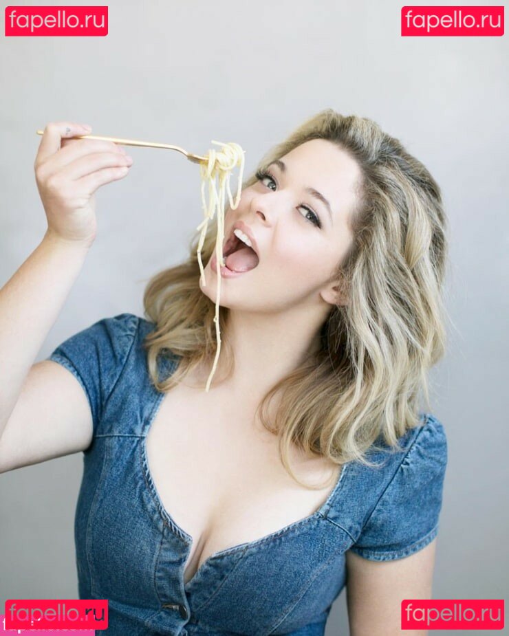 Sasha Pieterse / sashapieterse Onlyfans Photo Gallery 