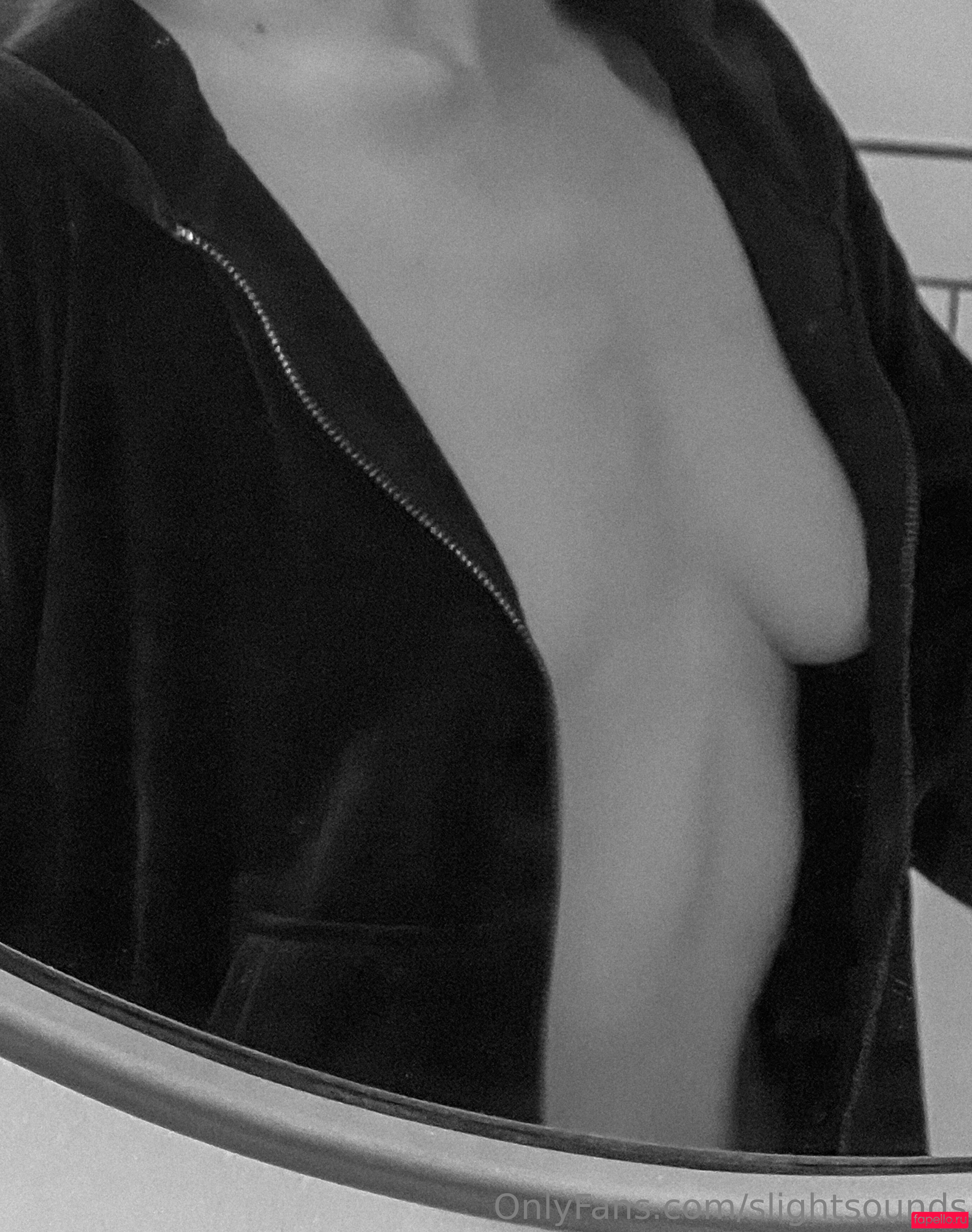 Slight Sounds ASMR Nude Onlyfans Photo 9