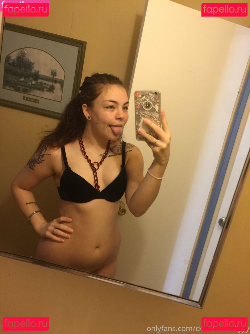 cirassss / ciricesinsss Onlyfans Photo Gallery 