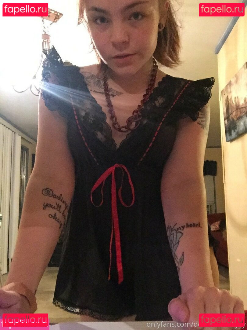 cirassss / ciricesinsss Onlyfans Photo Gallery 