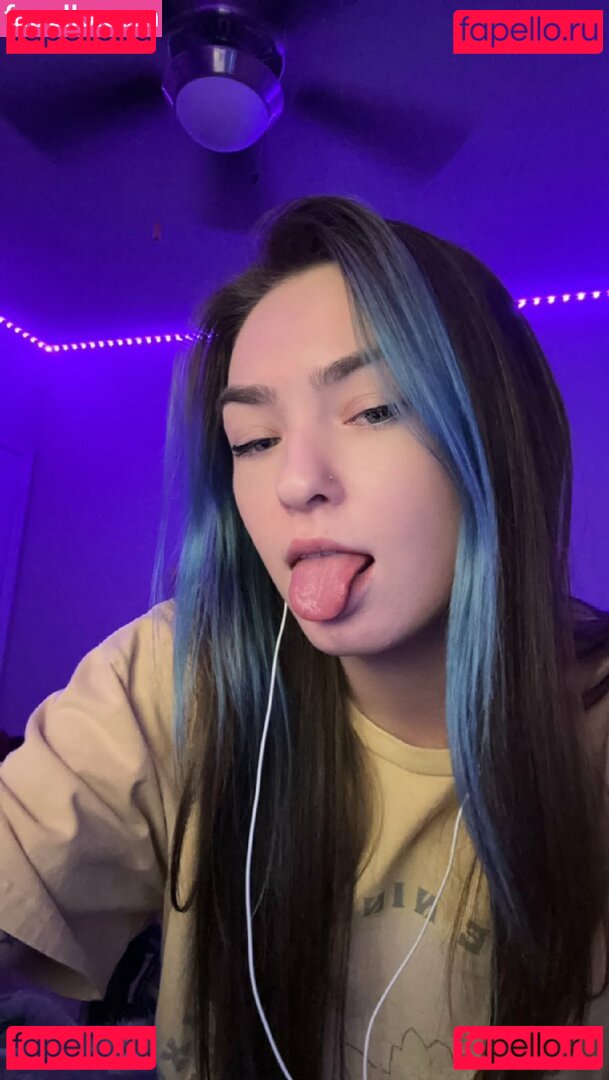 egirlMo / egirlm0 / queen_egirl27 Onlyfans Photo Gallery 