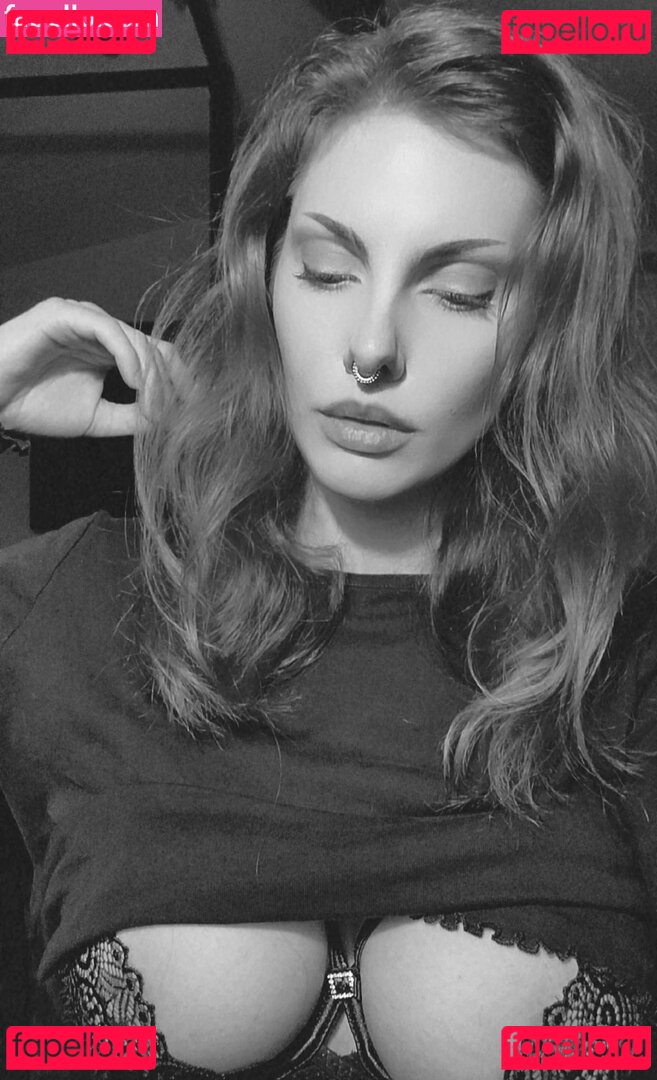 Rainia Belle / rainiabelle3 Onlyfans Photo Gallery 