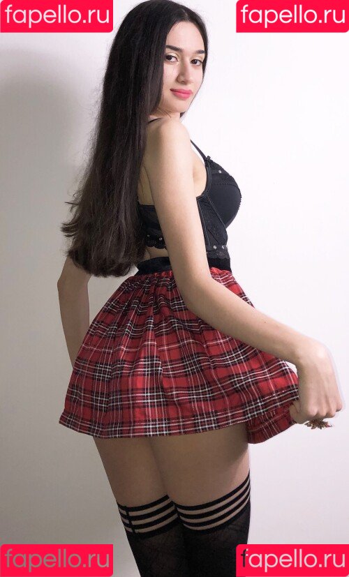 Angelina / a_budur_m Onlyfans Photo Gallery 