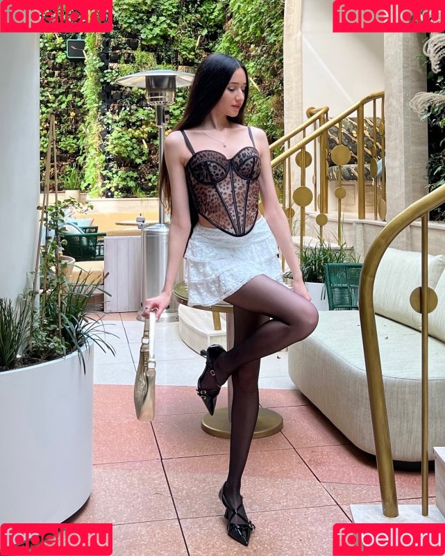 Angelina / a_budur_m Onlyfans Photo Gallery 