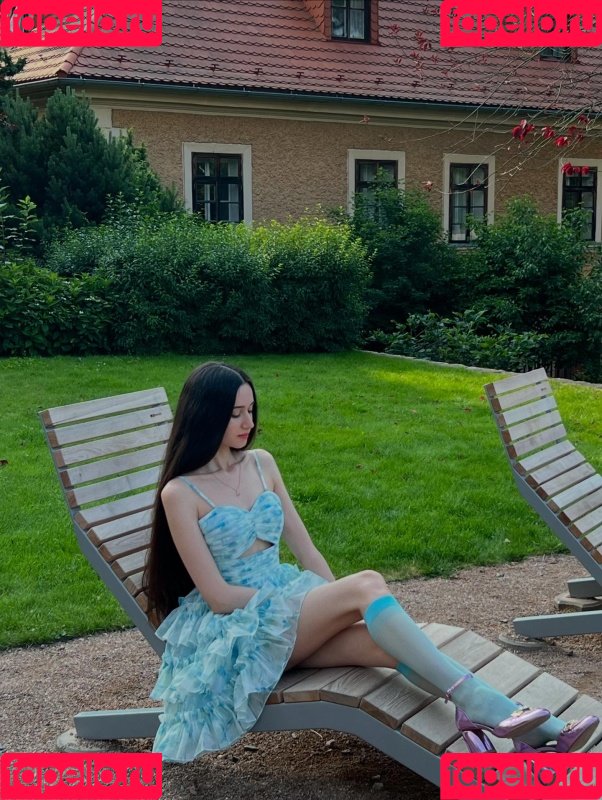 Angelina / a_budur_m Onlyfans Photo Gallery 