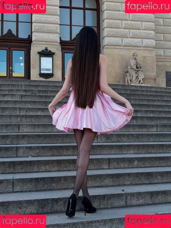 Angelina / a_budur_m Onlyfans Photo Gallery 