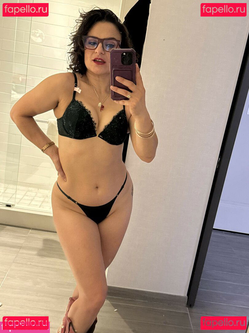 Thunder Rosa / thunderrosa22 Onlyfans Photo Gallery 