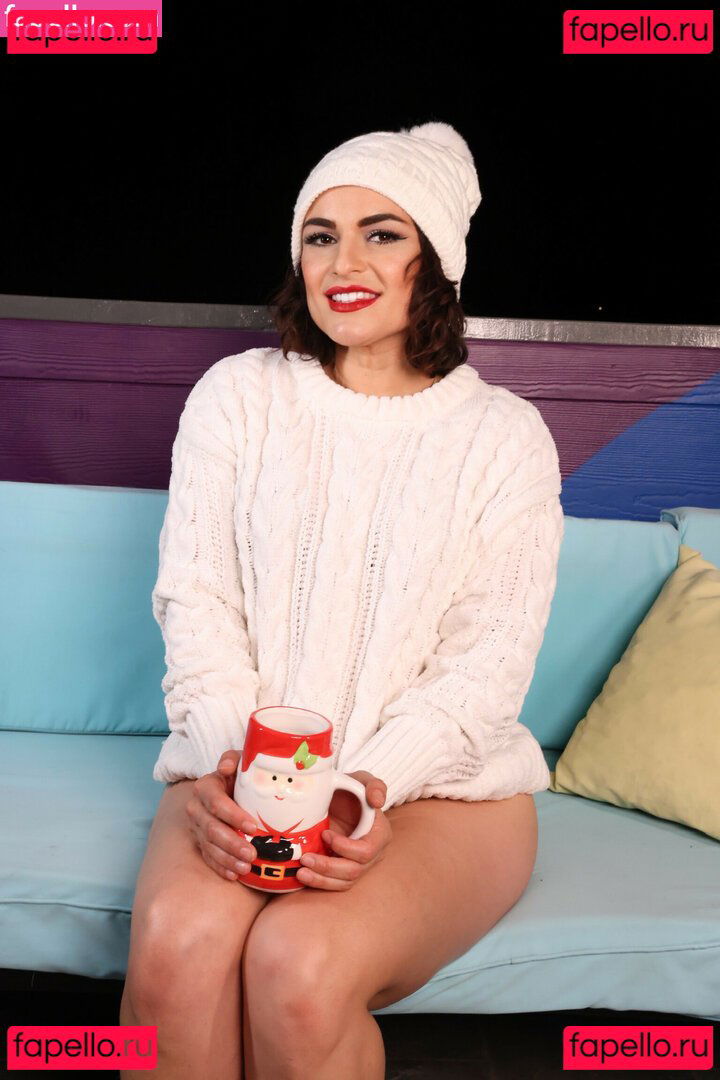 Thunder Rosa / thunderrosa22 Onlyfans Photo Gallery 