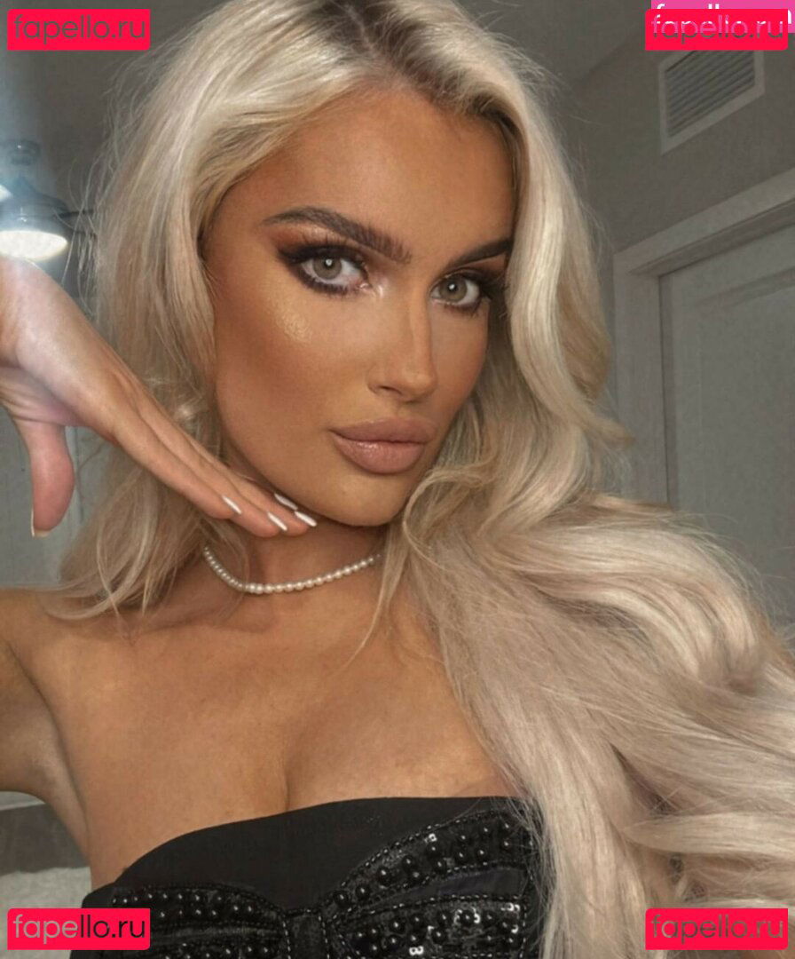 AEW Mariah May / mariahmayvip / mariahmayx Onlyfans Photo Gallery 