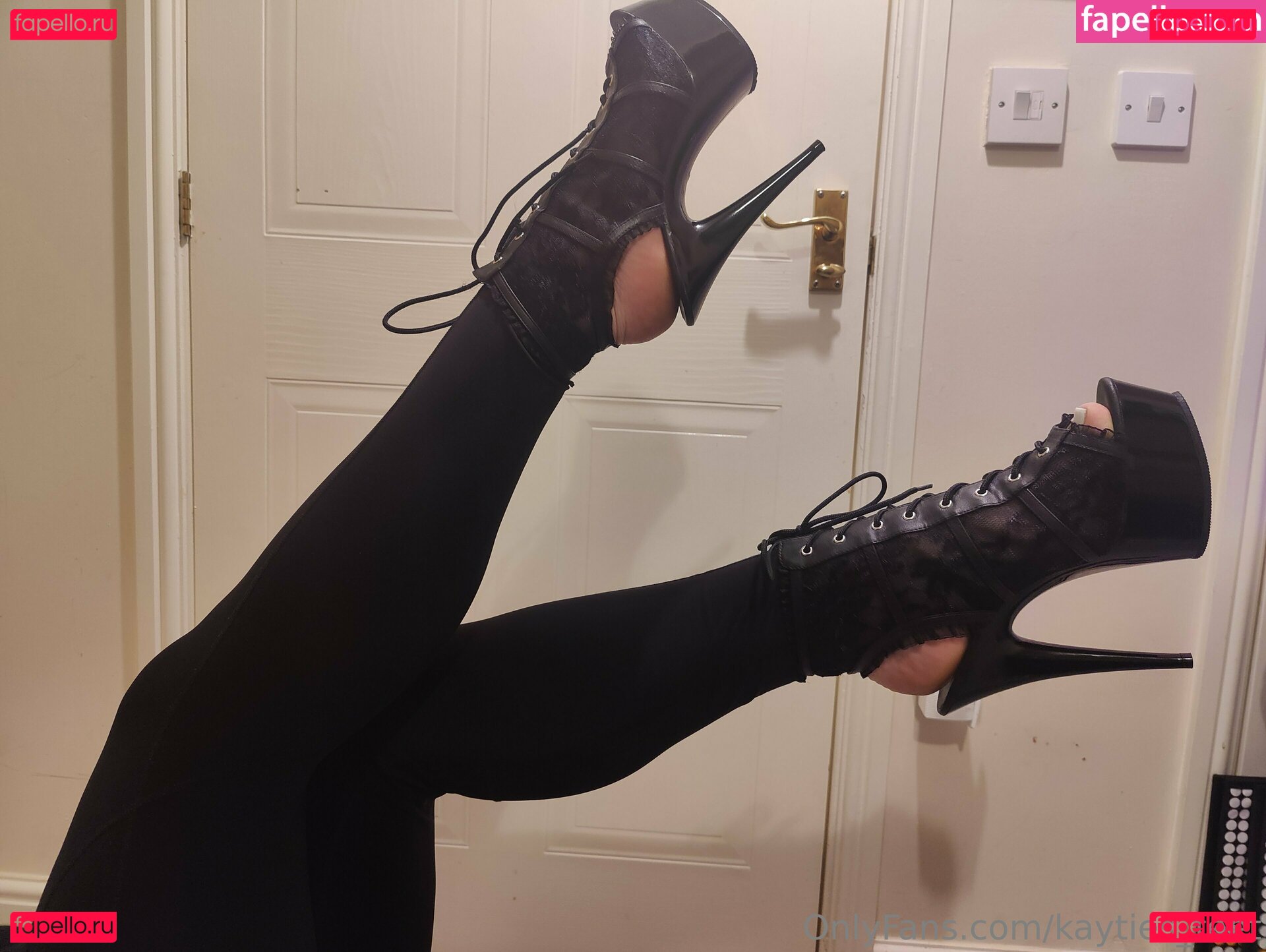 katiesfeets Nude Onlyfans Photo 42