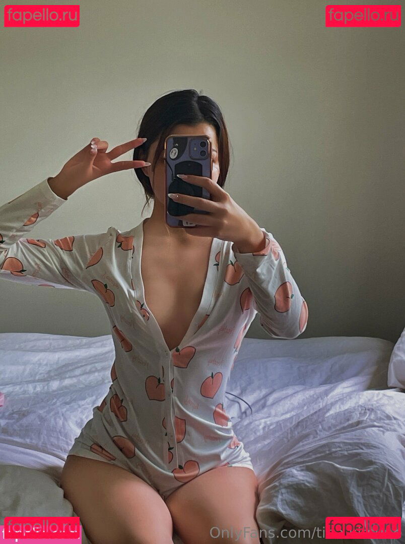 Tina Kitsune / tina.kitsune / tinastopia / tinaxkitsune / tkitsunee Onlyfans Photo Gallery 