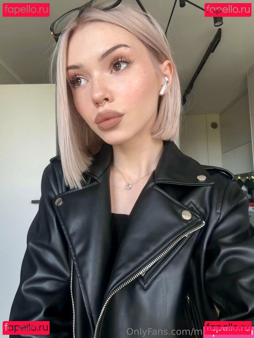 Mia / Mia_bluebird / mia.bluebird Onlyfans Photo Gallery 