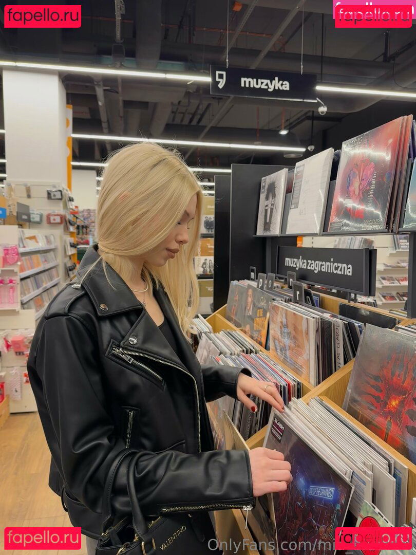 Mia / Mia_bluebird / mia.bluebird Onlyfans Photo Gallery 