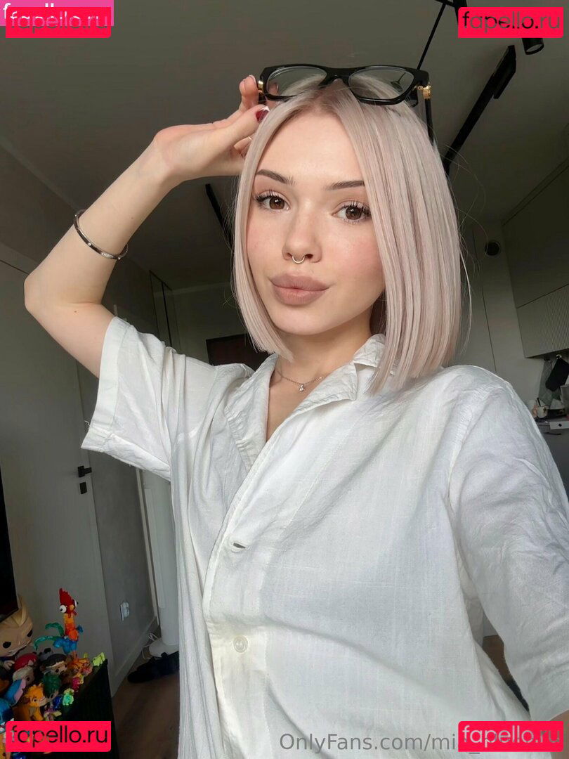 Mia / Mia_bluebird / mia.bluebird Onlyfans Photo Gallery 