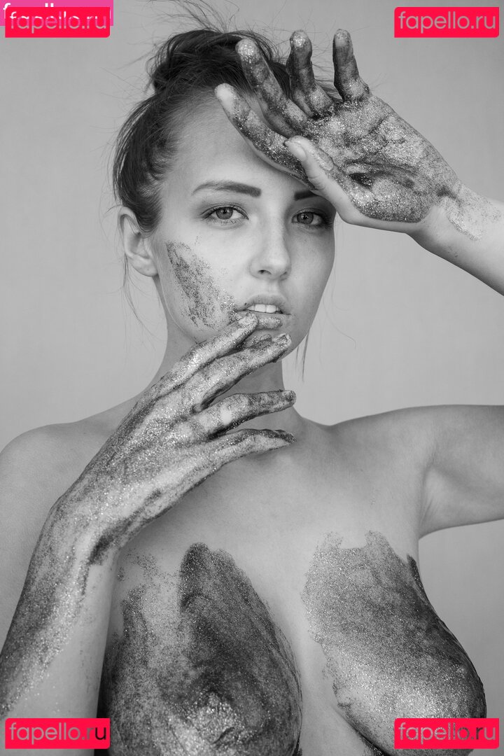 Kinga Chorostowska Nude Onlyfans Photo 21