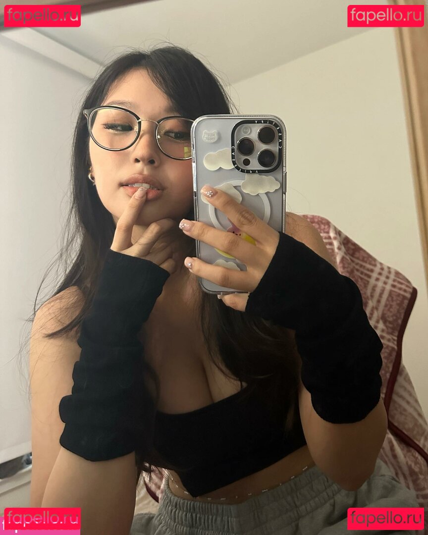 Aikuros Nude Onlyfans Photo 47