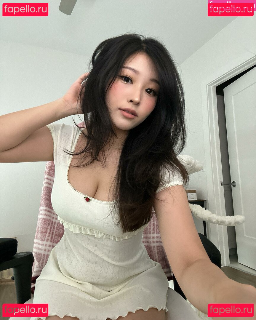 Aikuros Nude Onlyfans Photo 33