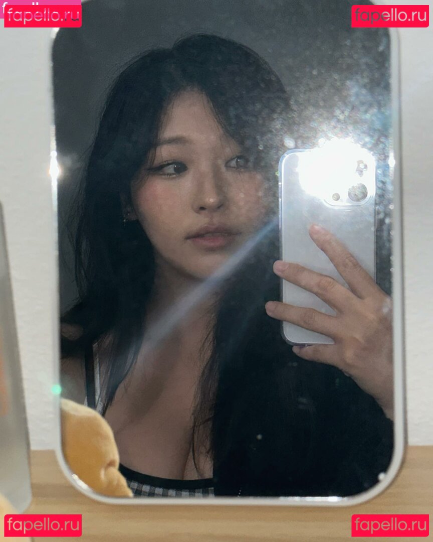 Aikuros Nude Onlyfans Photo 25