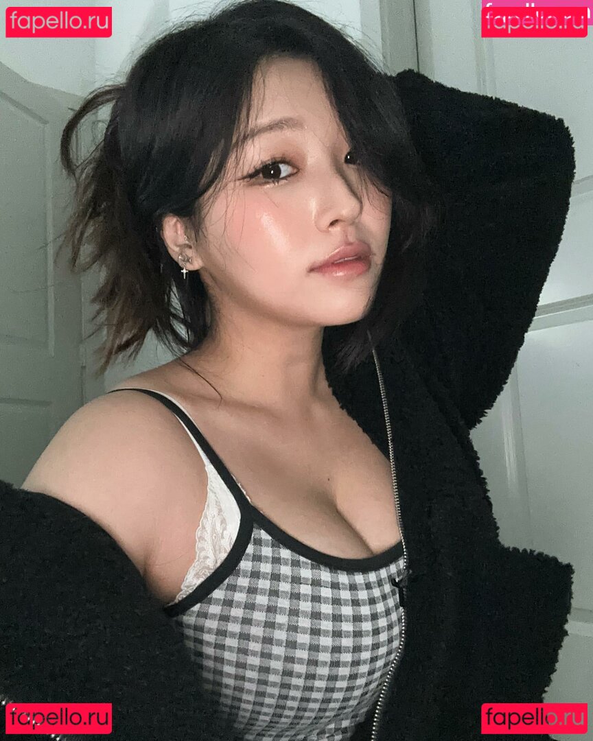 Aikuros Nude Onlyfans Photo 24