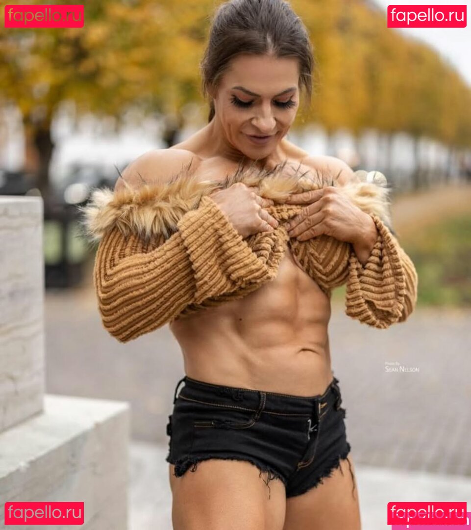 Athenemusclegoddess Nude Onlyfans Photo 24