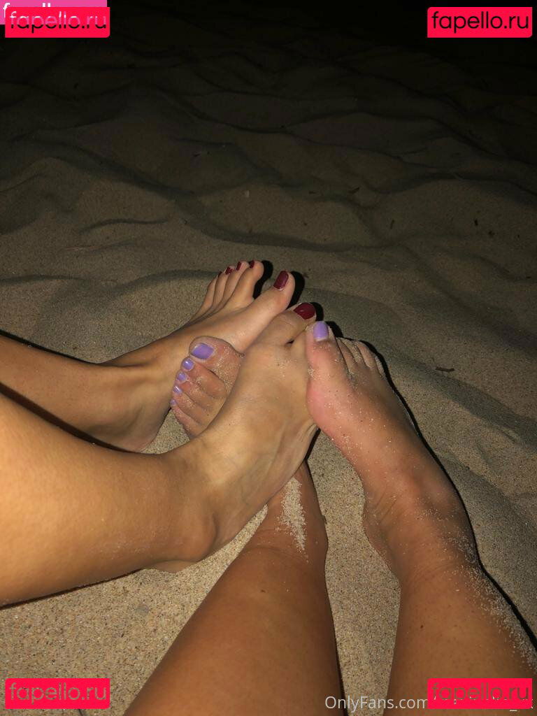 maxinelidd.x / maxinelin_xx Onlyfans Photo Gallery 