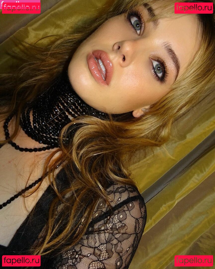 Katherine Langford Nude Onlyfans Photo 7