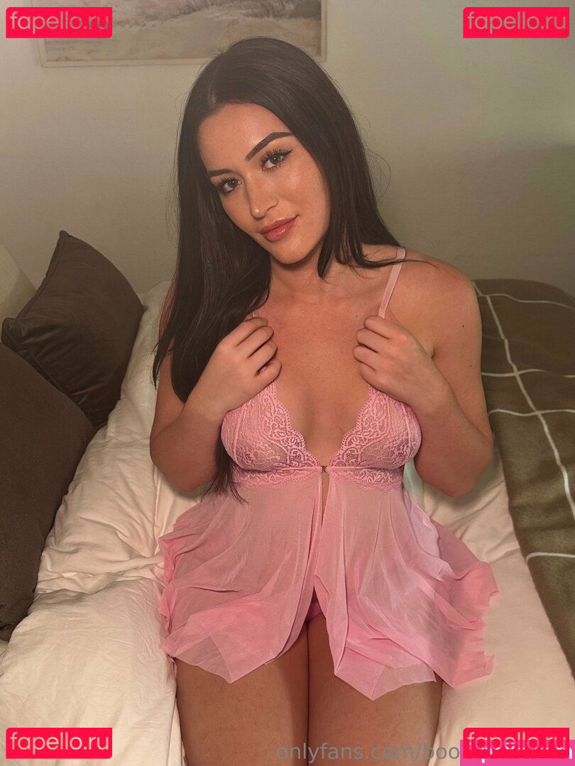 kiraslaps Onlyfans Photo Gallery 