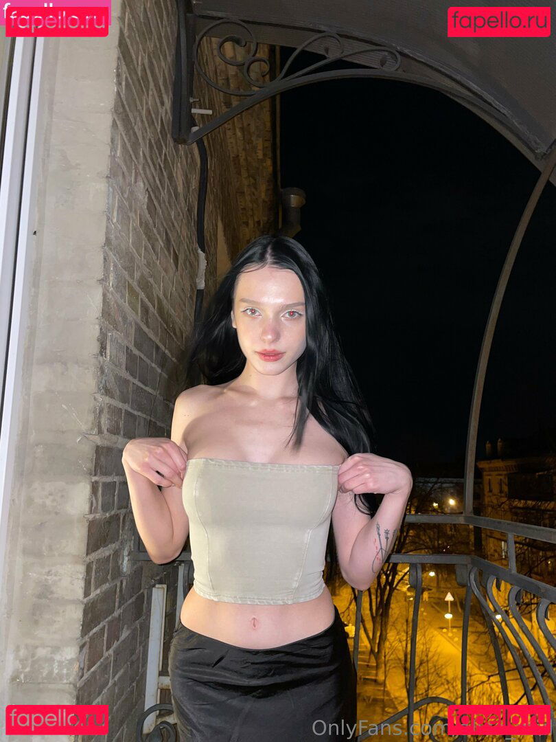 alice_mul / l_amulette Onlyfans Photo Gallery 