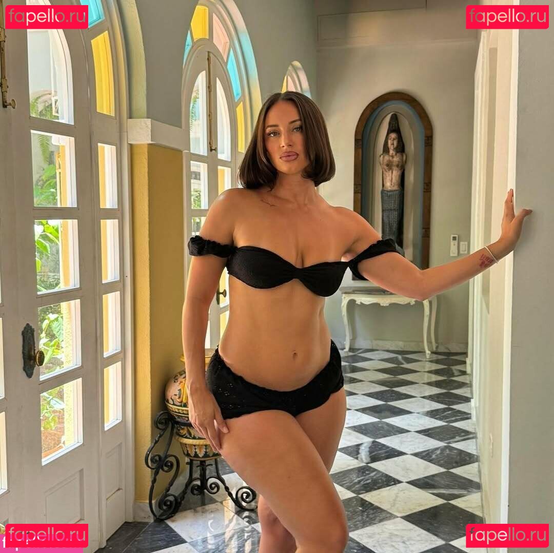 Yesjulz / yesjulztv Onlyfans Photo Gallery 