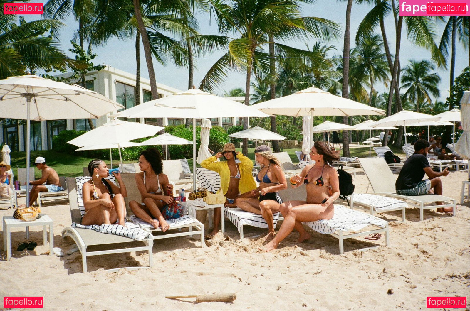 Yesjulz / yesjulztv Onlyfans Photo Gallery 