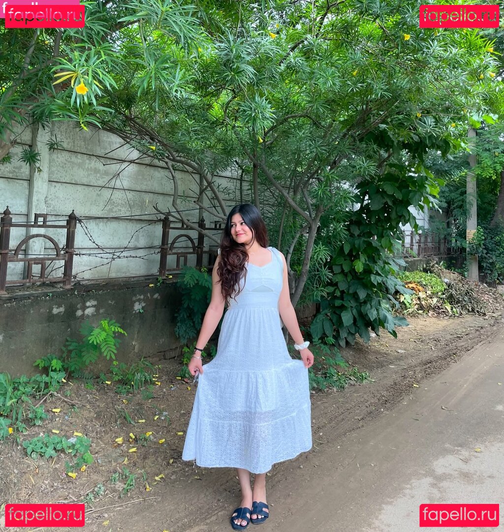 Khushi Tomar Nude Onlyfans Photo 23
