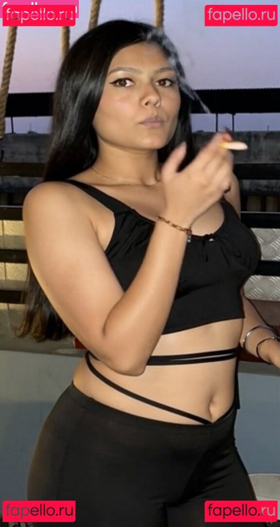 Khushi Tomar Nude Onlyfans Photo 13