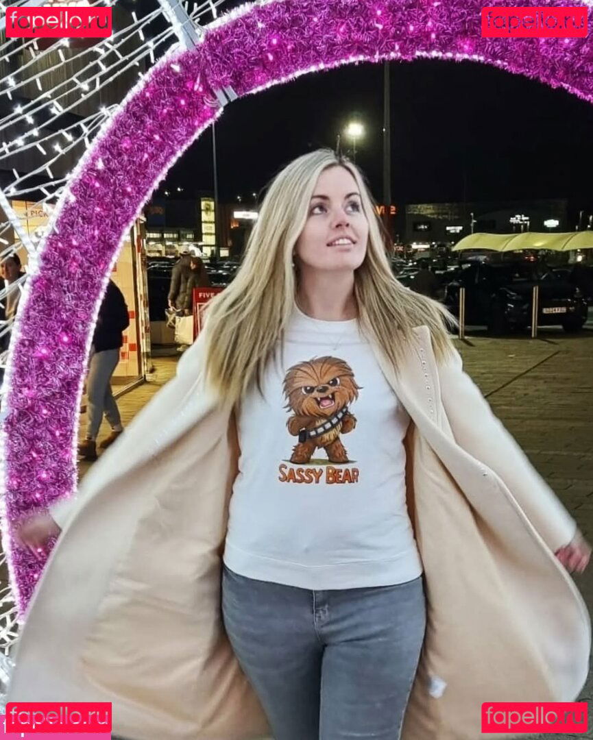 Suzy Lu / suzyluofficial Onlyfans Photo Gallery 