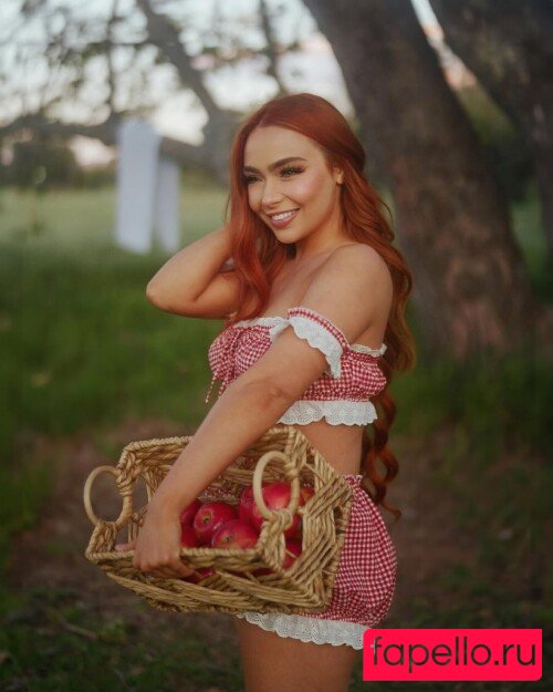 Caitchristinee Nude Onlyfans Photo 32