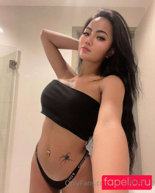 Praew Phatcharin / https: / phatcharin22 / ppraew_pp22 Onlyfans Photo Gallery 