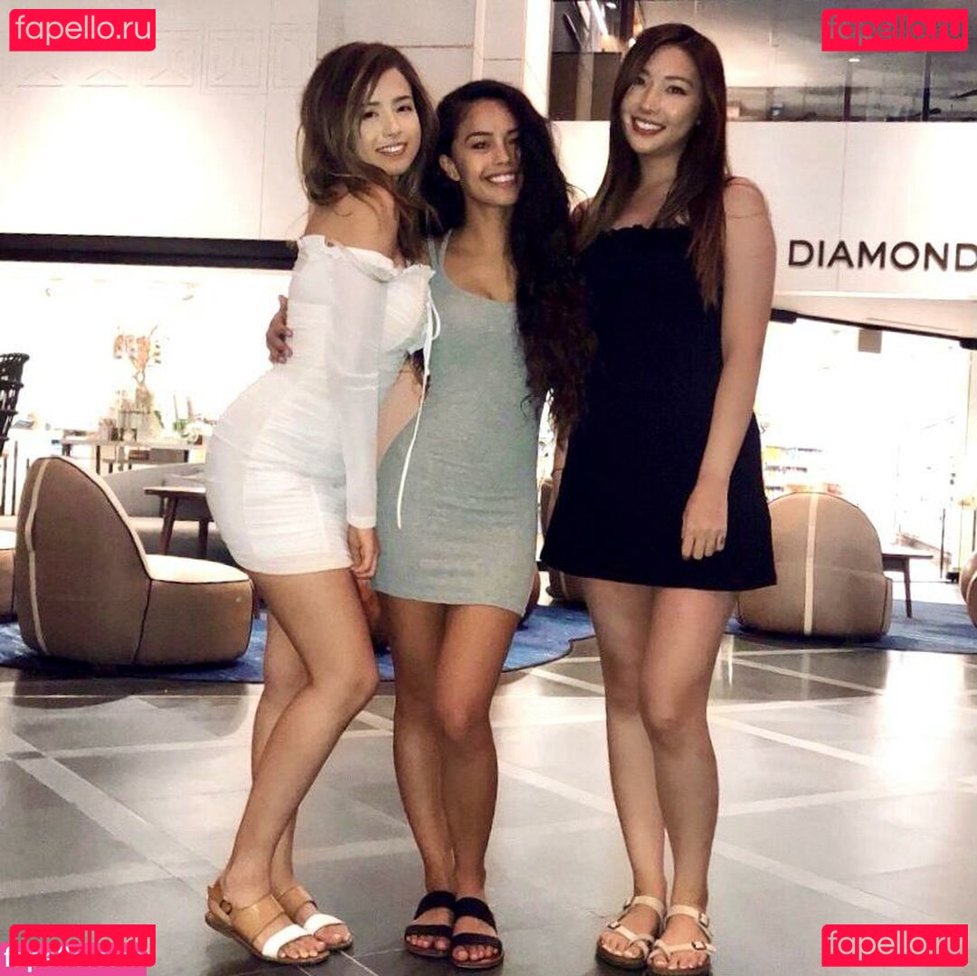 Janet / Janetrose / janetrosee / xChocoBars Onlyfans Photo Gallery 