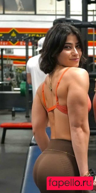 Sara Saffari Nude Onlyfans Photo 3