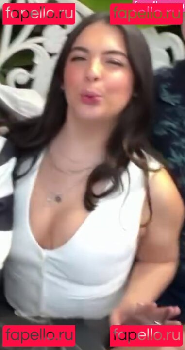 Isabella Gomez / Isabellagomez / isabella.gomez Onlyfans Photo Gallery 