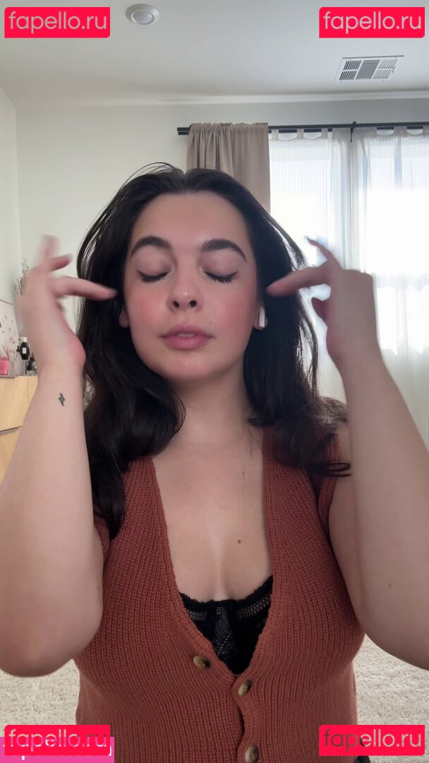 Isabella Gomez / Isabellagomez / isabella.gomez Onlyfans Photo Gallery 