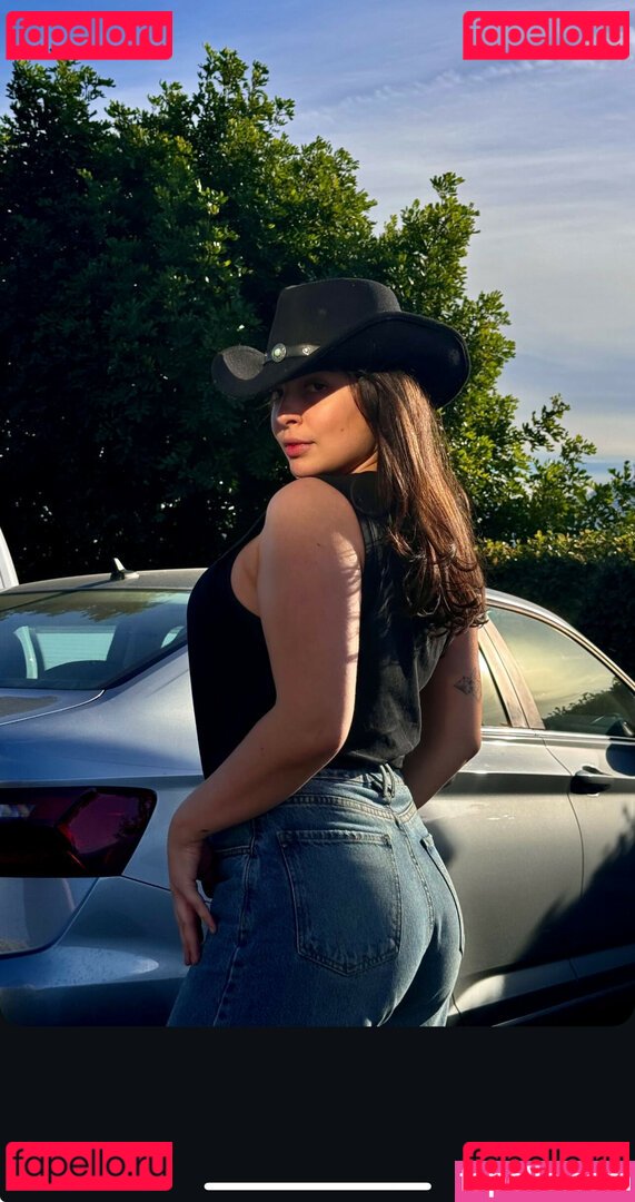 Isabella Gomez / Isabellagomez / isabella.gomez Onlyfans Photo Gallery 