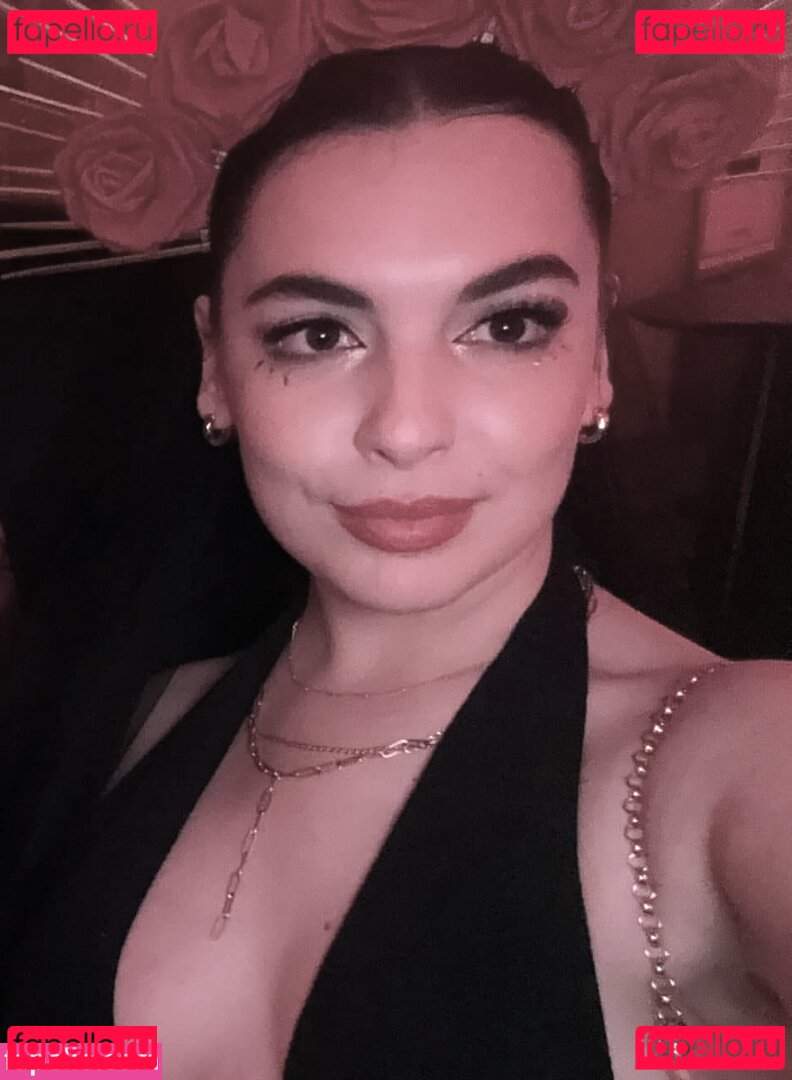 Isabella Gomez / Isabellagomez / isabella.gomez Onlyfans Photo Gallery 