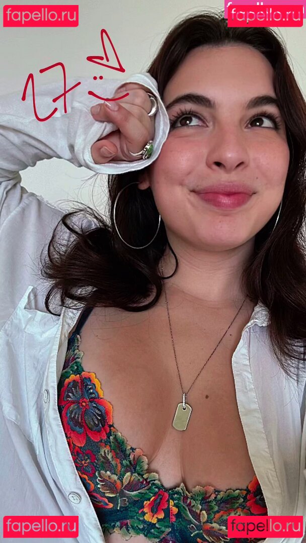 Isabella Gomez / Isabellagomez / isabella.gomez Onlyfans Photo Gallery 