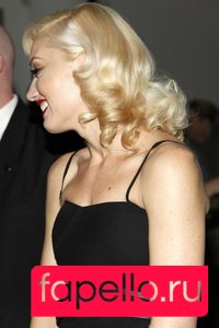 Gwen Stefani Nude Onlyfans Photo 42