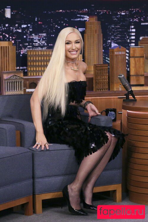 Gwen Stefani Nude Onlyfans Photo 14