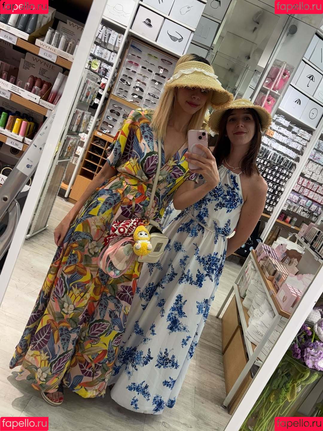 Gittola / gittolakpop Onlyfans Photo Gallery 