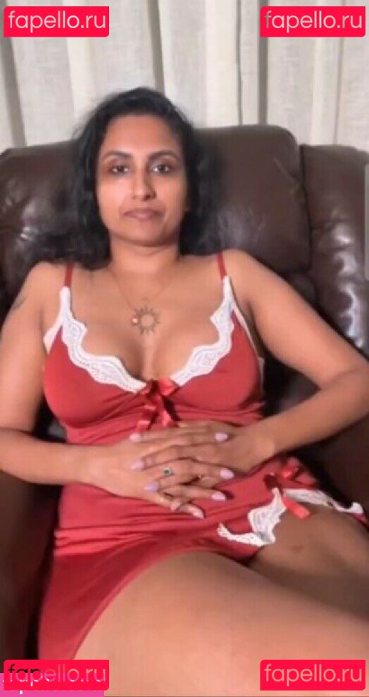 Shinu Syamalan / shinu_syamalan Onlyfans Photo Gallery 