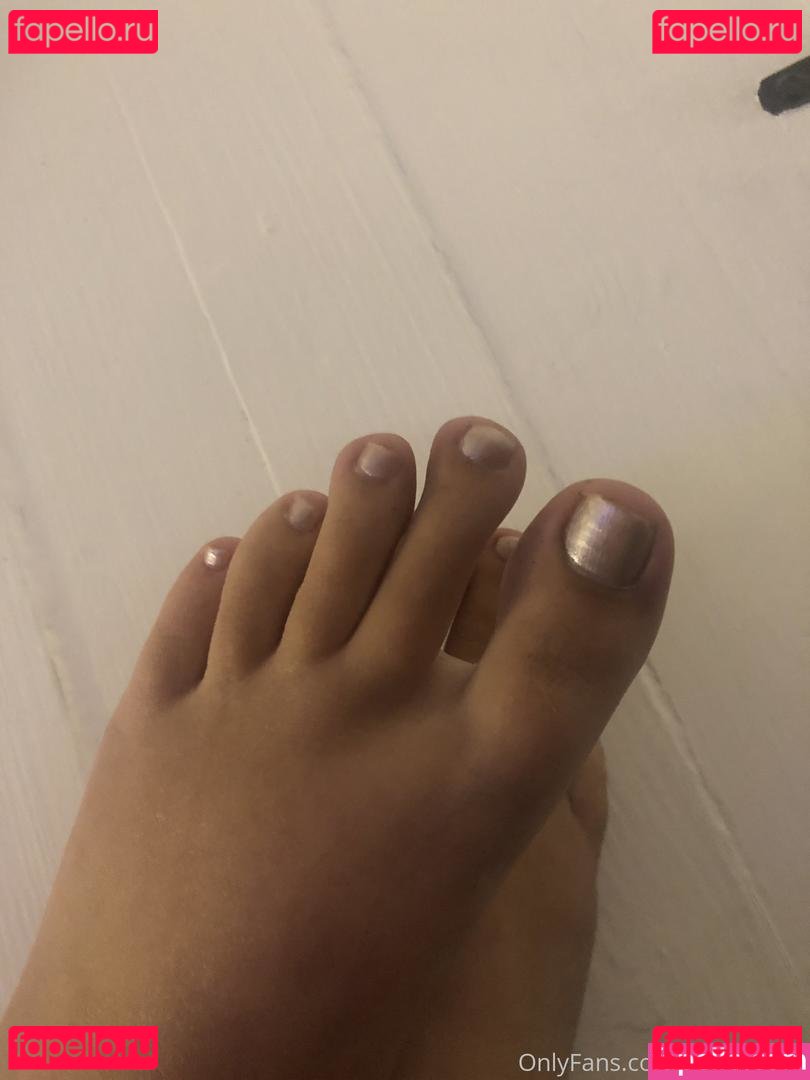 flirtyfeet / flirtyfeet1 Onlyfans Photo Gallery 