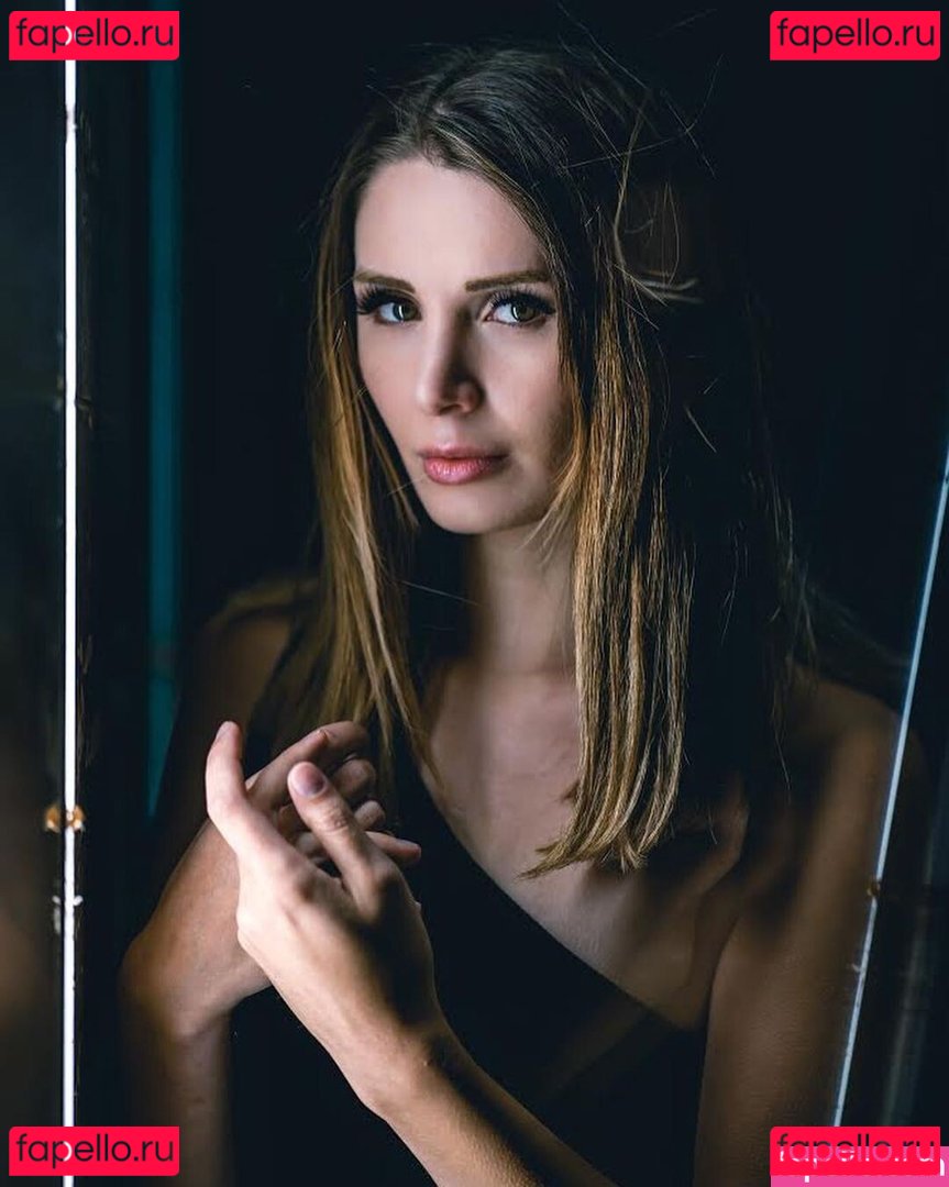 Lauren Southern / laurencheriie Onlyfans Photo Gallery 